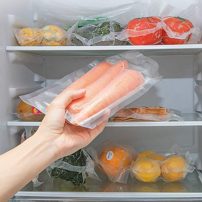 ポリプロピレンのゆとりによって浮彫りにされるヒート シールの食糧は再生利用できる真空下を袋に入れる