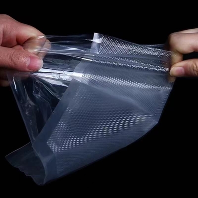 3 ミルの浮彫りにされた真空のシーラー ロールスロイスの食品等級のプラスチック ナイロン真空の袋